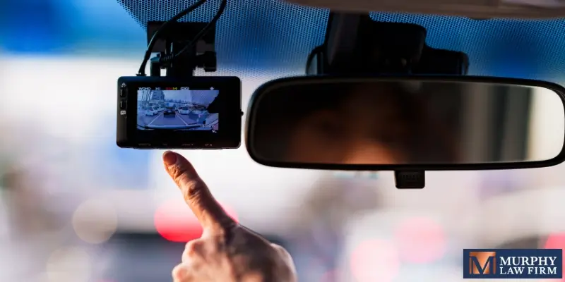 ¿Se pueden utilizar las grabaciones de la cámara del salpicadero después de un accidente de tráfico en Louisiana?